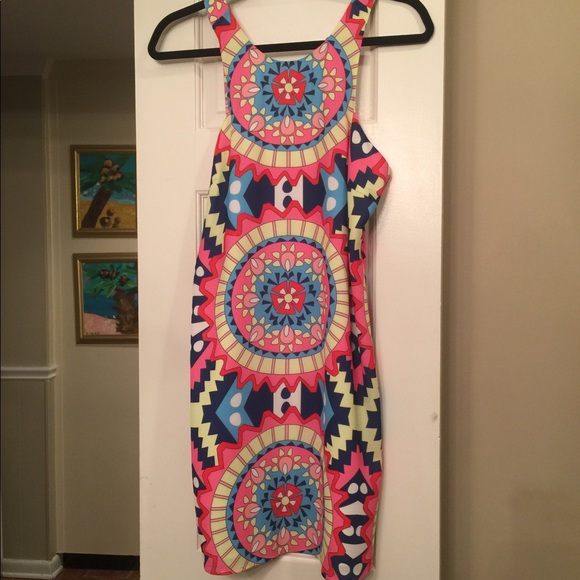 Multicolored dress WORN TWICE - Picture 2 of 3